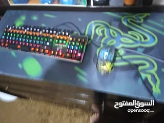  1 ماوس وكيبورد وماوس باد كبيره جديد