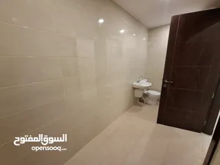  5 شقة شبه مفروشة للإيجار ( Property 41034 )-175106940