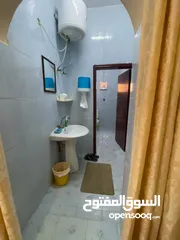  18 شقة غرفتين مفروشة للايجار يومي او اسبوعي بالقرب من جامع البراعمي صلالة الجديدة