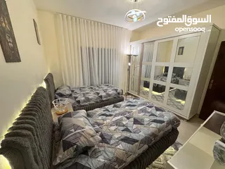  18 شقه فاخره مفروشه للإيجار في دير غبار