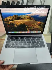  4 MacBook Pro 2019 core i7 Processor touch bar ratina display