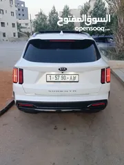  6 كيا سرينتو