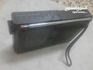  11 اجهزة راديو يابانية اصلية  سوني  وسيلفر  ياباني وفيلبس هولندي