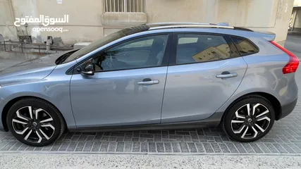  7 VOLVO V40 _ T5 2019