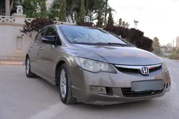  19 هواند سيفيك موديل 2008اتومتيك ماتور 1800اصل برايفت مميزة
