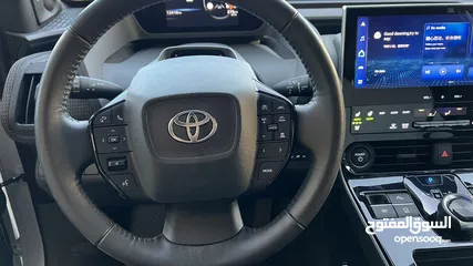  8 TOYOTA BZ4X 2023