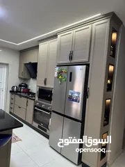  10 شقة للبيع ...