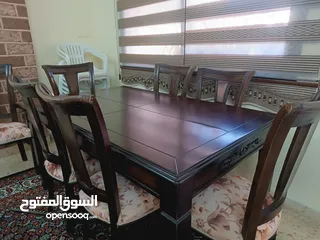  5 طاولة سفرة 8 كراسي بحاله جيده للبيع في الرصيفه حي الرشيد
