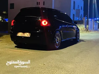  30 جولف Gti mk5 اصليه مميزه جداً و بحالة الوكاله