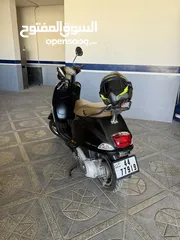  5 Vespa vxl black