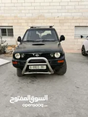  5 نيسان موديل 2000