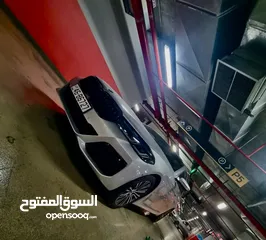  4 بي ام دبليو هايبرد بلج إن جمرك جديد
