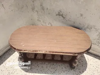  3 مورس للبيع مع طاولة وسط