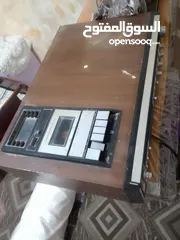  1 راديو قديم جدا