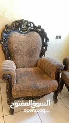  3 كنب خشب زان تركي 9 مقاعد بحالة جيدة جدا قابل للتفاوض بشيء بسيط