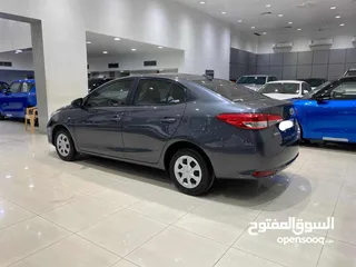  6 Toyota Yaris 2022 (Grey)