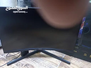  2 شاشه سامسونج اودسي جي 5 في حاله الوكاله جميع القطع معها