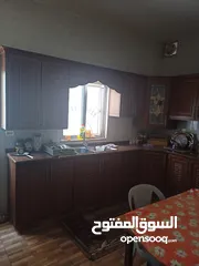  9 عماره مميزه في حي مميز بسعر جيد مناسبه لعائله مدخل مستقل قوشان مفروز اربع طوابق كل طابق مسطح 155 متر