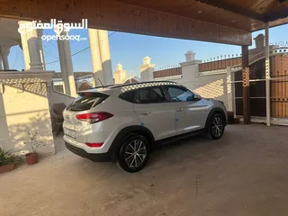  19 هونداي توسان وارد الشركة الردنيه فل كامل بنوراما مالك واحد من الوكالة