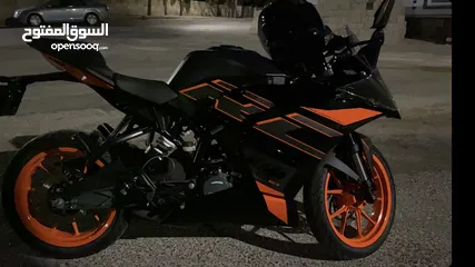  1 KTM RC200 2020