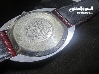  3 لاصحاب الذوق الرفيع ساعة سويسرية اصلية 100%ماركة هيرميس HERMES  استخدام بسيط جدا بسعر ممتاز
