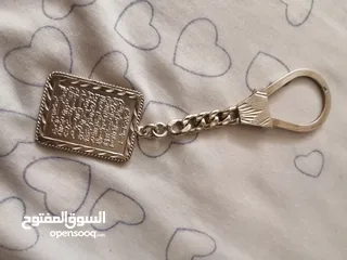  1 مداليا فضه من مصر وزنها  22غرام