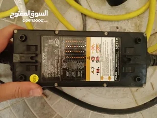  1 شاحن سيارة قولف اصلي