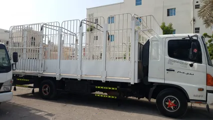  7 نقل عام ونقل عفش بيكم شاحنة 3 طن 7 طن 10 طن نقل لجميع أنحاء السلطنة و الامارات بإدارة شباب عمانين