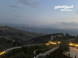  11 مزرعة مميزة في جرش مع بيت طابقين بسعر مميز للبيع