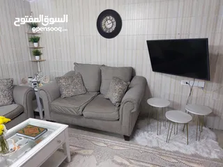  1 طقم كنبايات تفصيل للبيع - مستعمل بحالة الوكالة