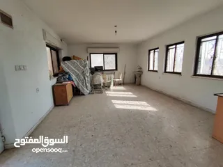  11 للبيع – عمارة استثمارية مستقلة في بيتونيا  فرصة نادرة بأقل من سعر السوق