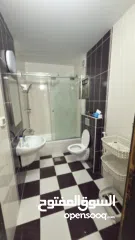  16 شقة مفروشة للبيع