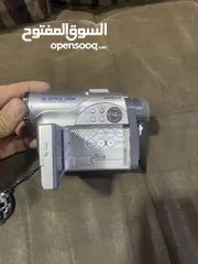 1 كاميرا فيديو هيتاشي