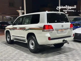  5 Land Cruiser GX V6