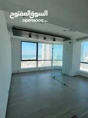  2 للايجار مكتب فخم  اطلالة بحرية العاصمة - شرق  155 م ترخيصينFor rent a luxurious office