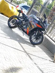  2 KTM rc 200