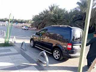  11 جولف كادي مميز سعر قابل للتفاوض فحص كامل شخصي وليس شركة مرخص سنة قصير ماتور 1600