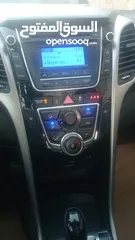  10 هيونداي i30 سنة 2011 اوتوماتيك مع فتحة.  لقطه