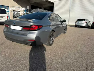  4 للبيع BMW 530e Plug-in Hybrid M Sport موديل 2022