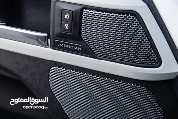 4 Land Rover Defender 2022 Gasoline Black edition