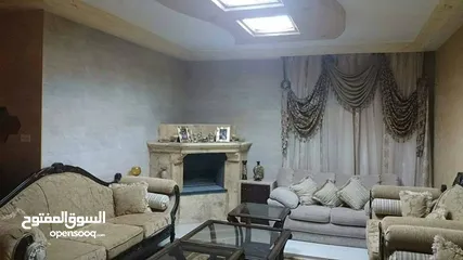  1 شقة أرضي وسط مع موقف تحت البناية