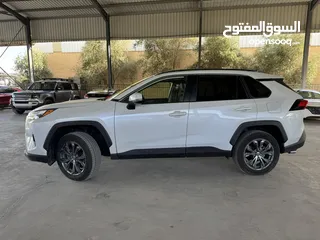  22 Toyota Rav4 2023 XLE Premium