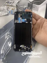  18 شاشة سامسونج S10 PLUS أصلي شركة 100% مع فريم.  SAMSUNG S10 PLUS ORIGINAL LCD