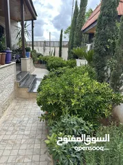  7 منزل مستقل خريبة السوق نافع قرب سوق الخضار المركزي للبيع