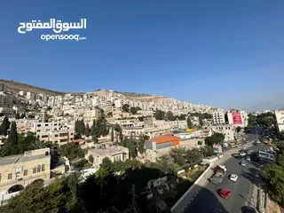  10 مكتب للبيع موقع مميز جدا  برج الساعة