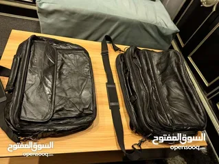 1 شناتي (حقائب) جلد طبيعي .