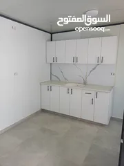  1 بيت حسب الطلب على ارض 150متر    بسم الله الرحمن الرحيم  بيت للبيع مساحه البيت 100متر  على ارض للبيع