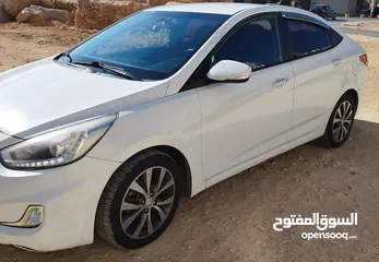  1 هيونداي اكسنت ديزل محرك 1600 و 4 غيار اتوماتيكي