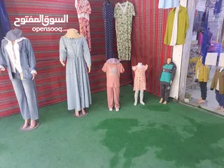  10 محل ألبسه للبيع مع كافة مستلزمات وديكور ولبضاعه او بيع الديكور ولبضاعه بدون المحل