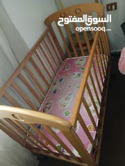  1 تخت اطفال للبيع